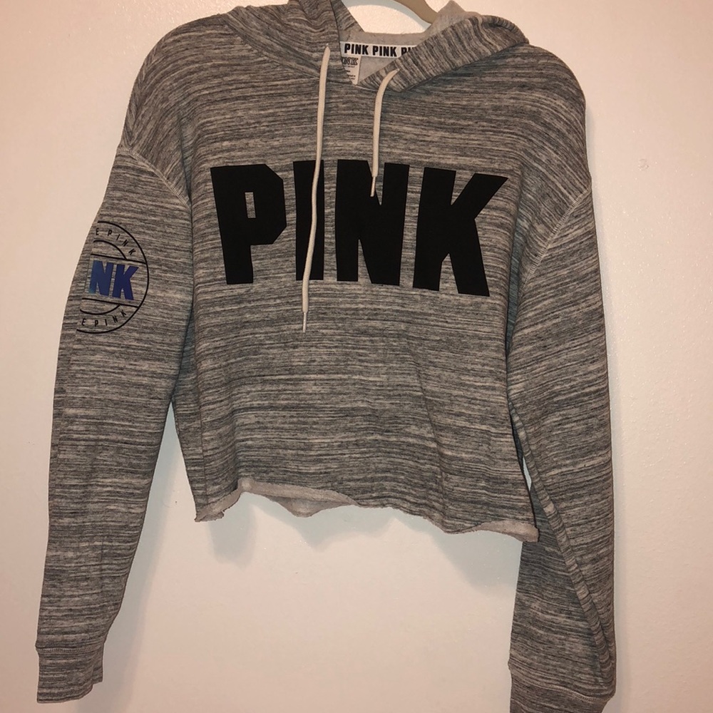 cropped hoodie